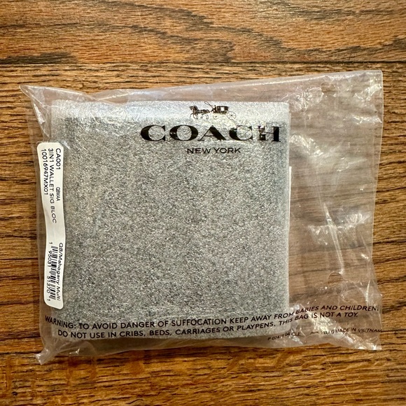 COACH 3 In 1 Wallet In Blocked Signature Canvas in MAHOGANY MULTI - Picture 2 of 8